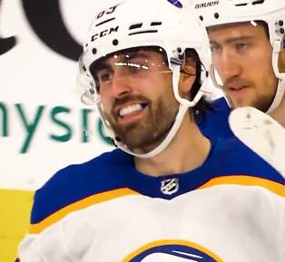 Alex Tuch