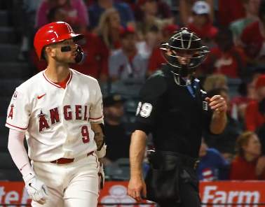 Angels Lose to Astros 5-4 on Blown Save