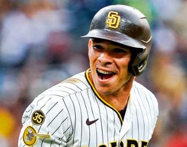 Fermin Homers in Padres Win Over Reds