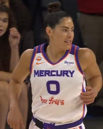 Kelsey Plum scores 20 points in her Mercury debut game
