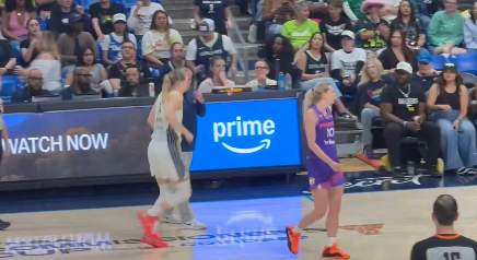 Paige Bueckers ankle injury
