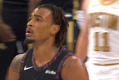 Chicago Bulls acquired Nic Claxton